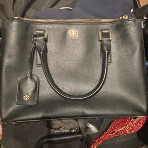 NWOT Tory Burch Tote purse with dozens of pockets/separated portions!